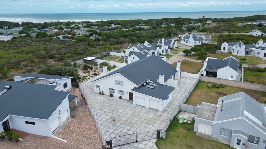 5 Bedroom Property for Sale in Franskraal Western Cape